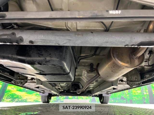 Nissan ROOX 2017-07 323831-19