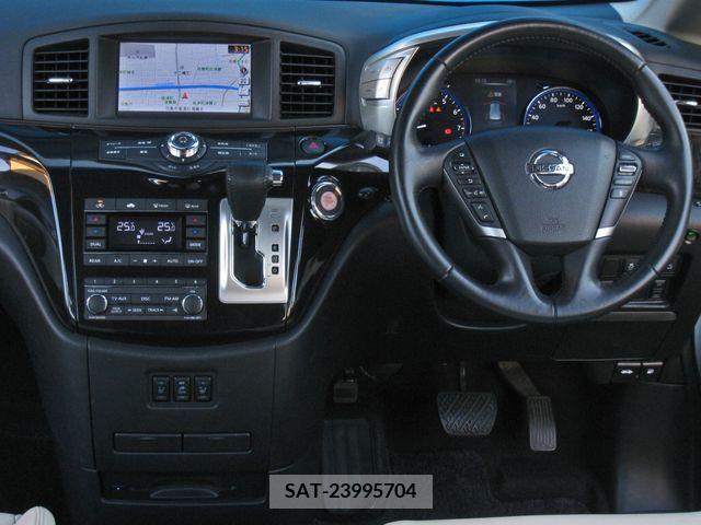 Nissan ELGRAND 2015-09 200571-10