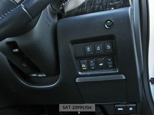 Nissan ELGRAND 2015-09 200571-14