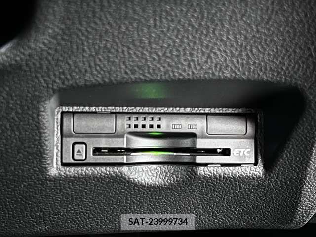 Toyota PRIUS 2016-03 379947-19