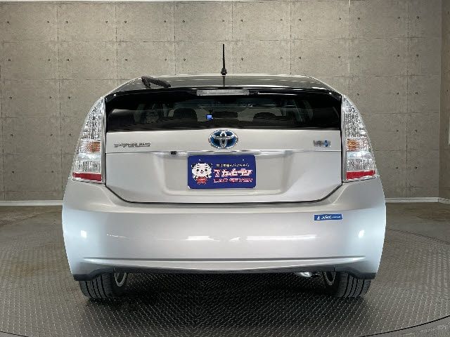 Toyota PRIUS 2010-06 12422-6
