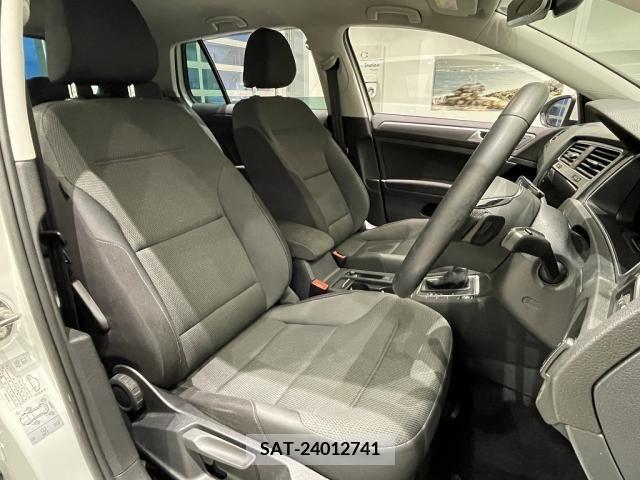 VolksWagen GOLF 2019-05 374160-14