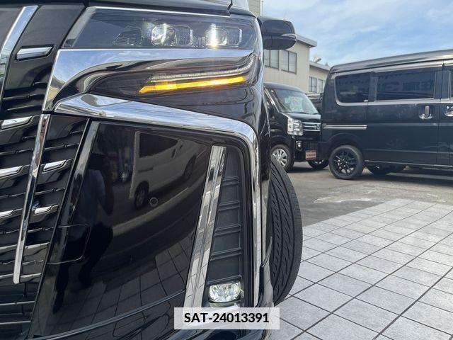 Toyota ALPHARD 2018-01 346285-2
