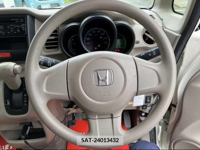 Honda N BOX 2015-03 279446-14