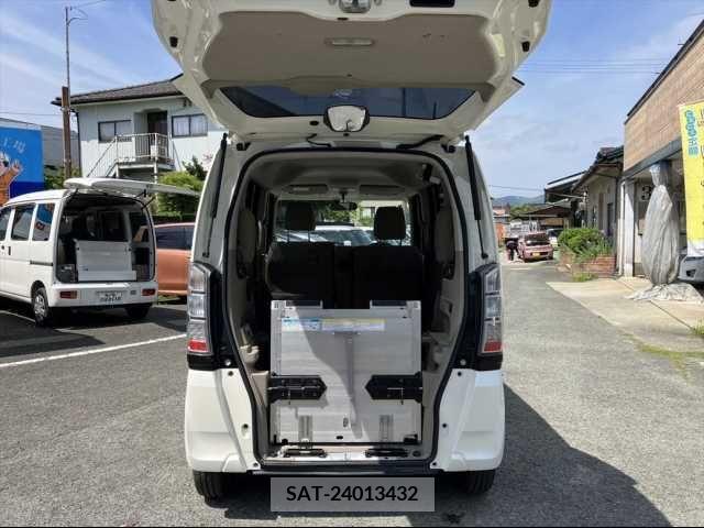 Honda N BOX 2015-03 279446-5