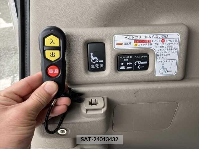 Honda N BOX 2015-03 279446-4