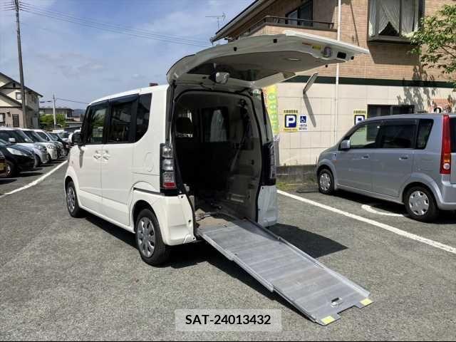 Honda N BOX 2015-03 279446-0