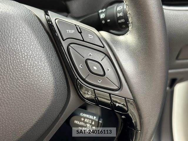 Toyota C-HR 2017-01 295017-6
