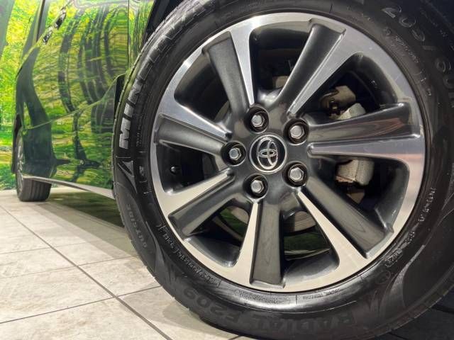Toyota VOXY 2018-06 6868-14