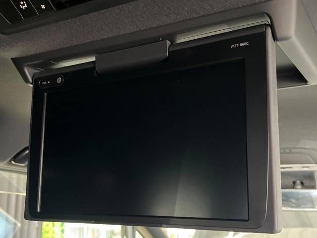 Toyota VOXY 2018-06 6868-4