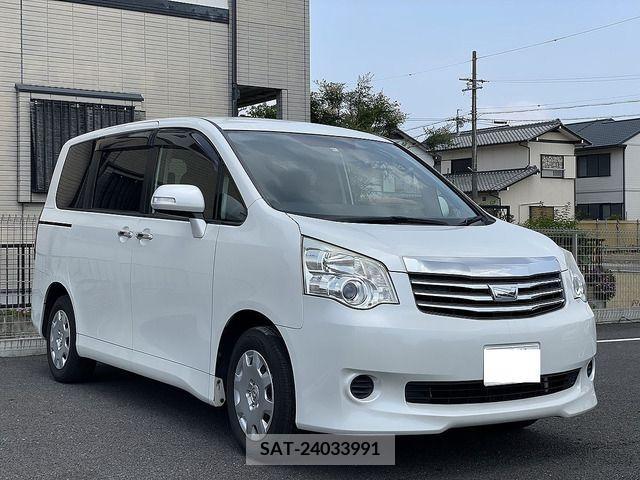 Toyota NOAH 2010-12 365085-2