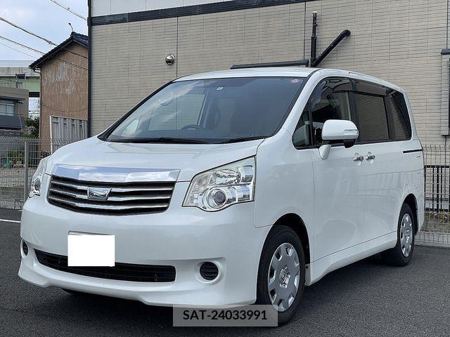 Toyota NOAH 2010-12 365085-0