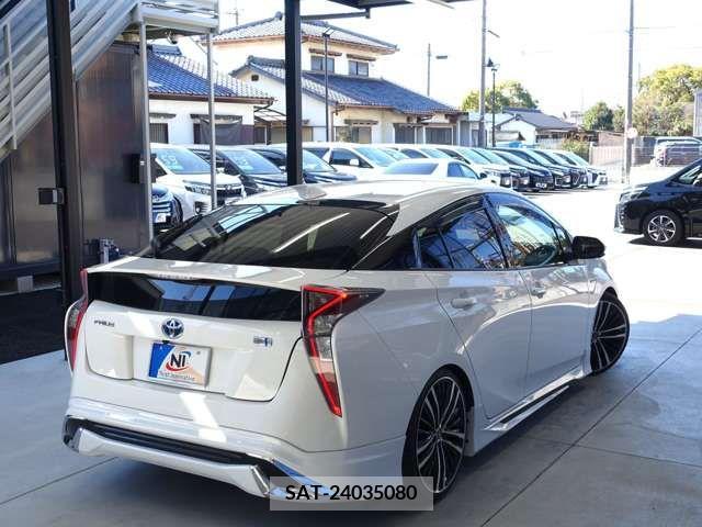 Toyota PRIUS 2018-12 222782-6