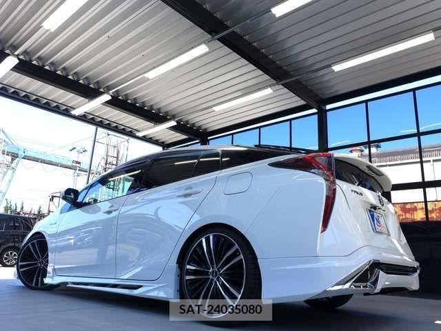 Toyota PRIUS 2018-12 222782-12