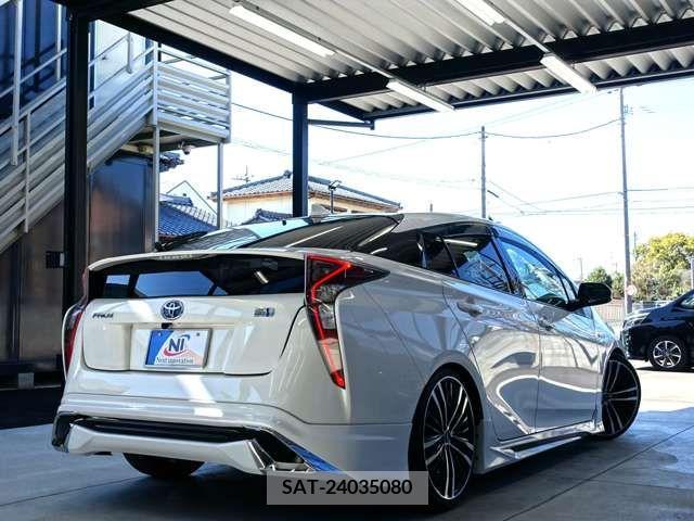 Toyota PRIUS 2018-12 222782-7