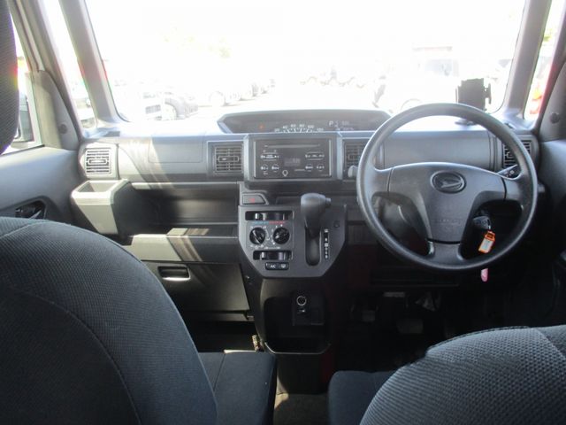 Daihatsu HIJET CADDIE 2019-04 193789-24