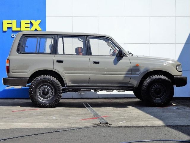 Toyota LAND CRUISER 1996-01 6583-4