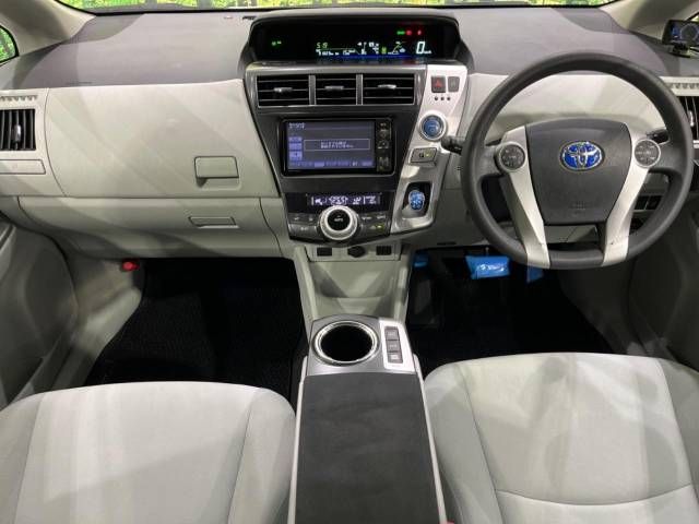 Toyota PRIUS ALPHA 2011-10 17361-1