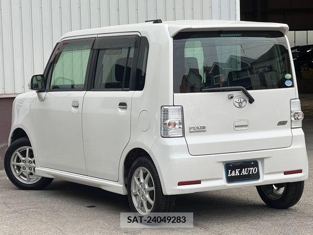 Toyota PIXIS SPACE 2013-03 281438-4