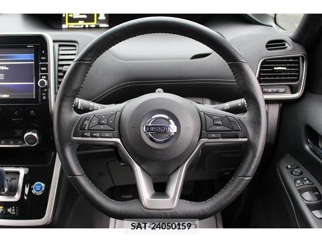 Nissan SERENA 2018-04 284118-17