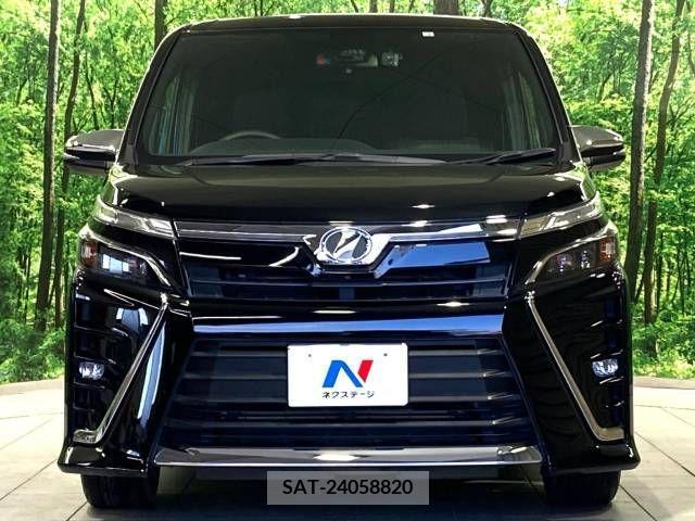 Toyota VOXY 2018-02 394981-15
