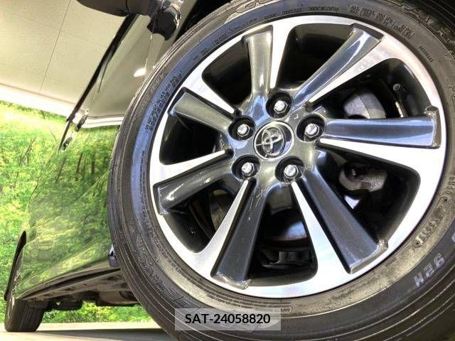 Toyota VOXY 2018-02 394981-14