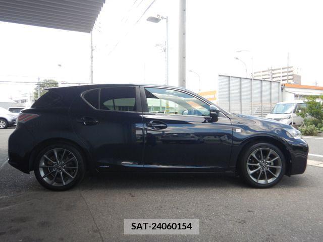 Lexus CT 2011-10 362715-3