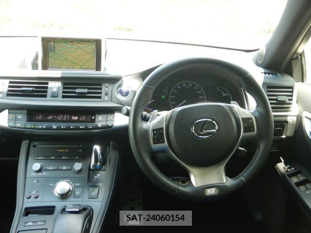 Lexus CT 2011-10 362715-16