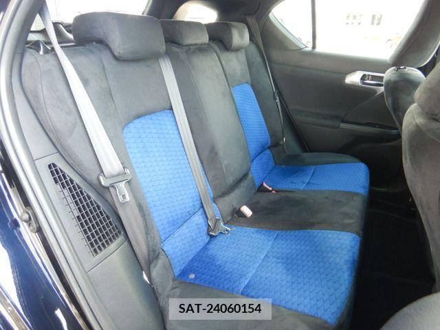 Lexus CT 2011-10 362715-17
