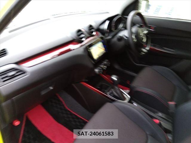 Suzuki SWIFT 2018-11 208743-9