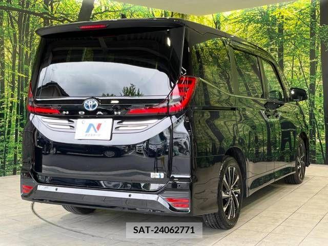 Toyota NOAH HYBRID 2023-01 336610-17