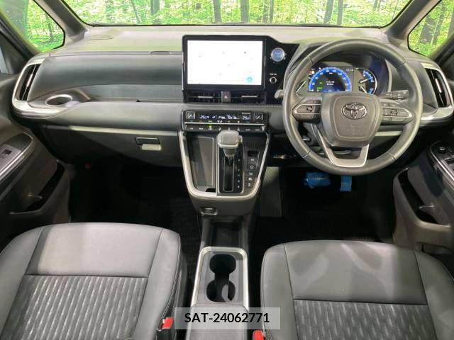 Toyota NOAH HYBRID 2023-01 336610-1