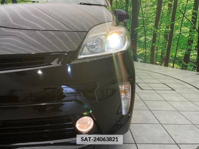 Toyota PRIUS 2013-06 350610-12