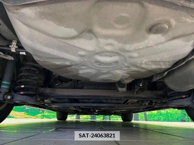 Toyota PRIUS 2013-06 350610-19