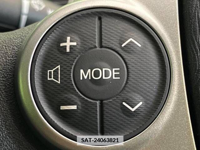 Toyota PRIUS 2013-06 350610-7