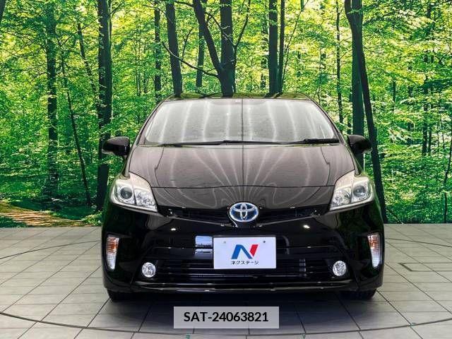 Toyota PRIUS 2013-06 350610-14