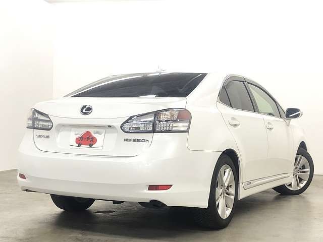 Lexus HS 2011-01 23892-2