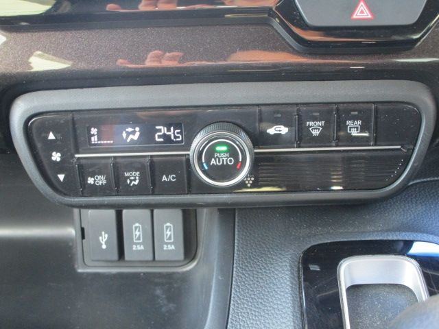 Honda N BOX CUSTOM 2018-06 181539-13
