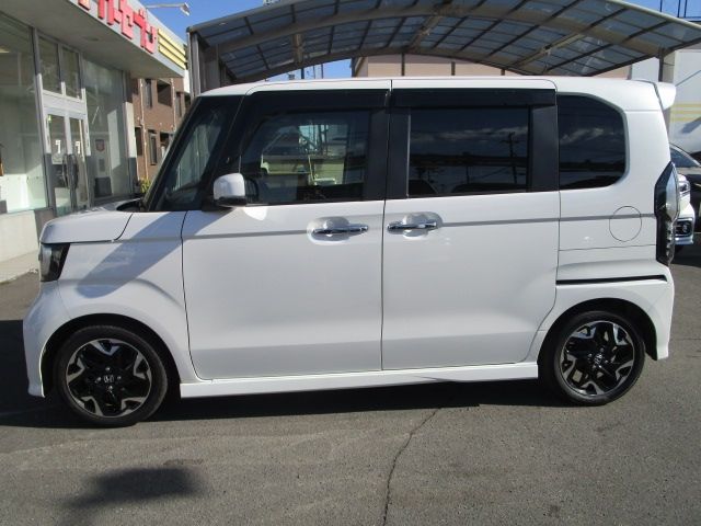 Honda N BOX CUSTOM 2018-06 181539-7