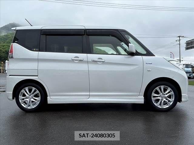Suzuki SOLIO 2017-03 285330-11