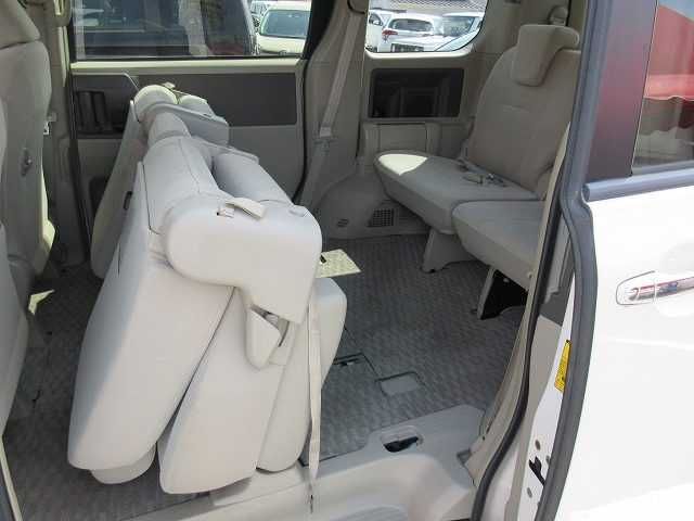Toyota NOAH 2009-06 2052-14