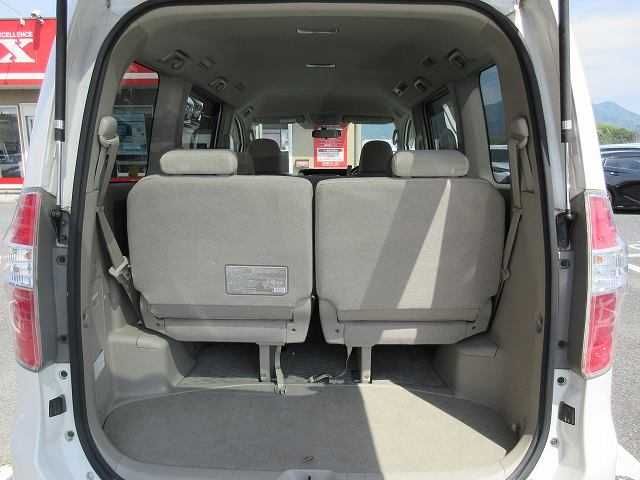 Toyota NOAH 2009-06 2052-13