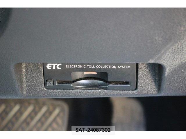 Nissan LEAF 2018-02 219620-3