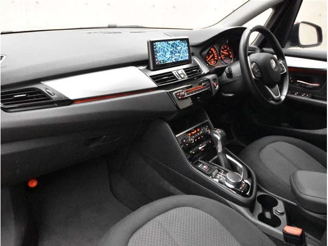 Bmw 2 SERIES 2018-03 3958-16