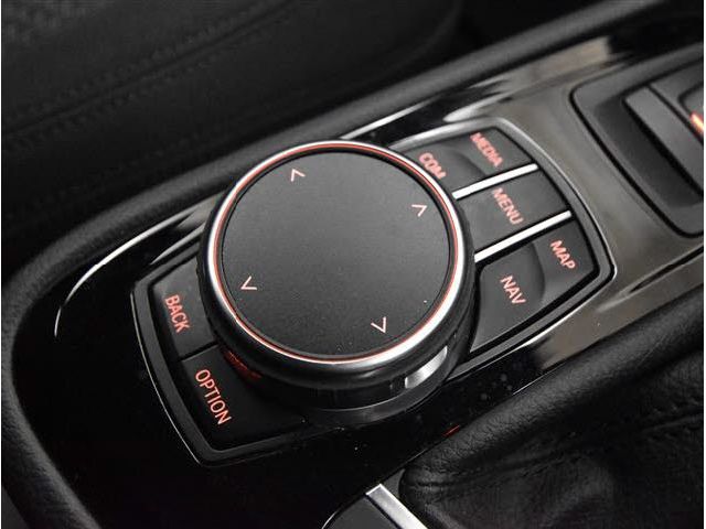 Bmw 2 SERIES 2018-03 3958-23