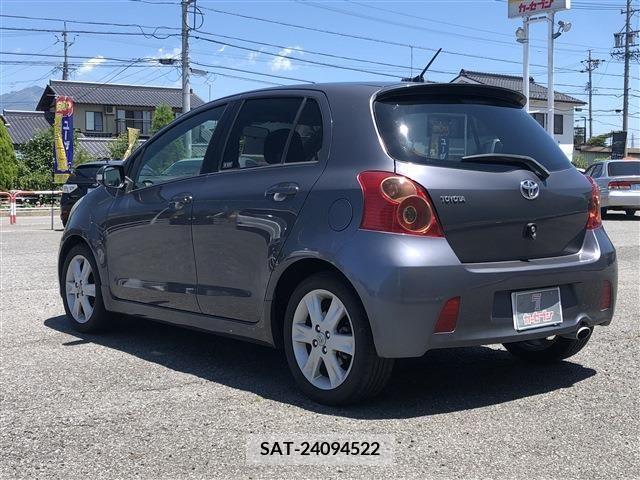 Toyota VITZ 2008-06 327087-6