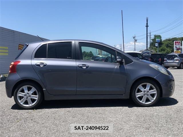 Toyota VITZ 2008-06 327087-3