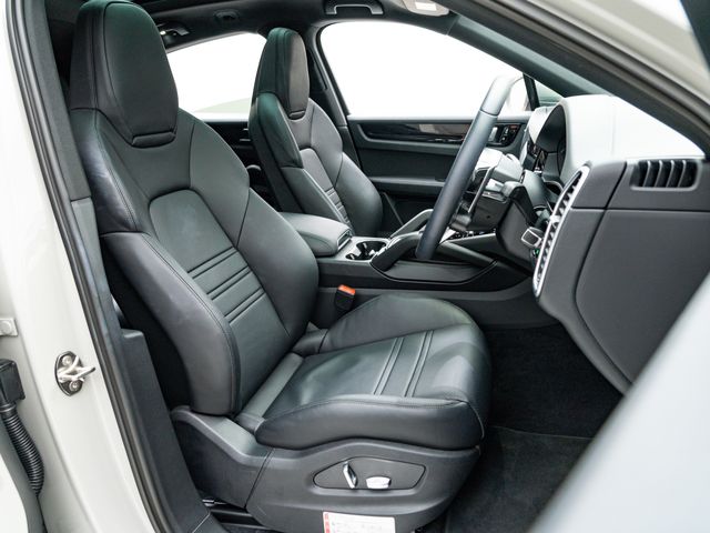 Porsche CAYENNE 2020-03 15830-14