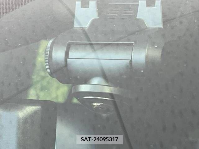 Nissan KICKS 2021-07 347511-6