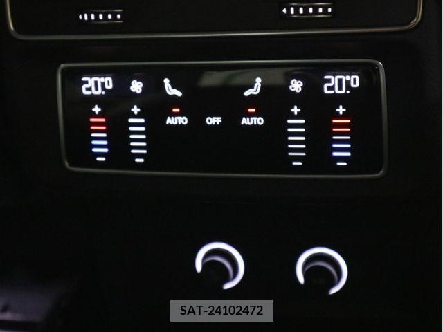 Audi Q8 2019-09 389464-24